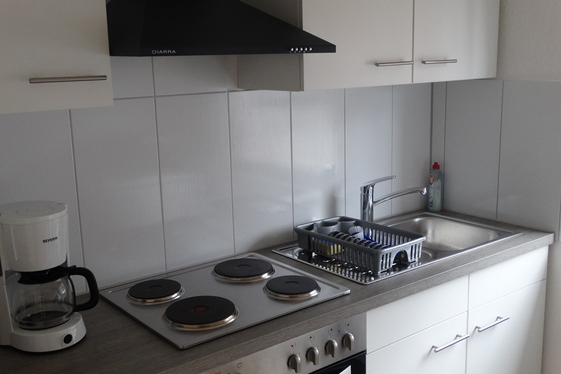 Monteurzimmer: Voll ausgestattete Küche - Haus Holo - Ganzes Haus - bis 5 Monteure