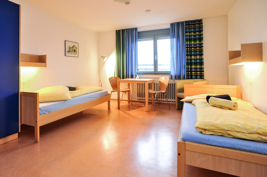 Monteurzimmer: Zimmer mit Etagendusche  - Gästehaus-abz-Stuttgart