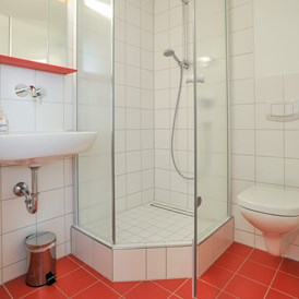 Monteurzimmer: Zimmer mit Dusche/WC - Gästehaus-abz-Stuttgart