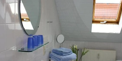 Monteurwohnung - Bettwäsche: Bettwäsche gegen Gebühr - Deutschland - Bad in Wohnung 2 - Ferienwohnungen Südhoff