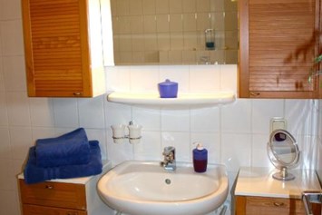 Monteurzimmer: Bad in Wohnung 1 - Ferienwohnungen Südhoff