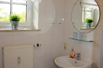 Monteurzimmer: Bad in Wohnung 3 - Ferienwohnungen Südhoff