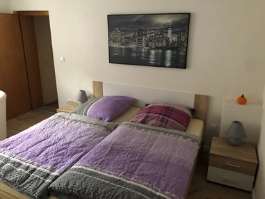 Monteurzimmer: Doppelbett - Monteurzimmervermietung Pattberg
