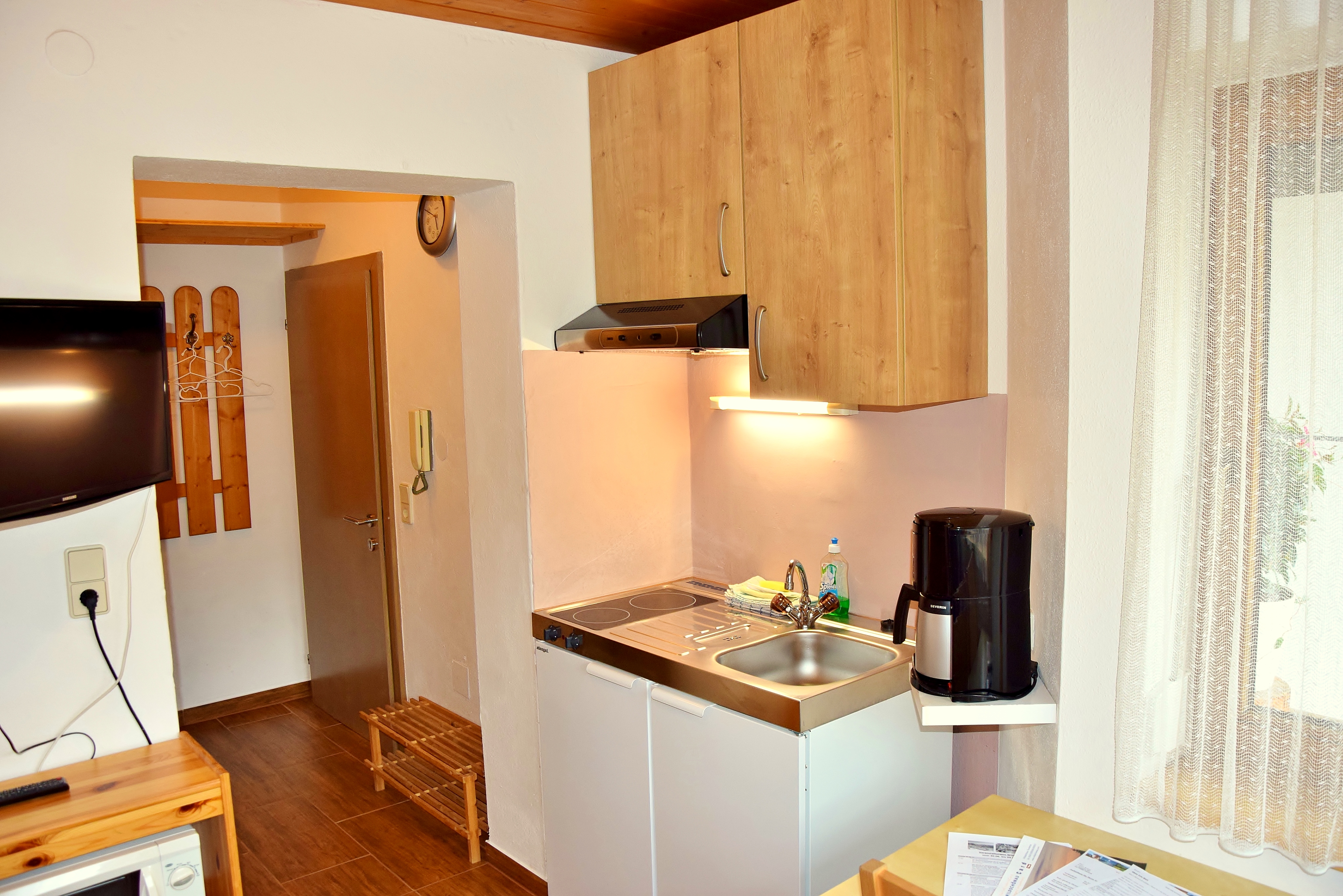 Monteurwohnung - Zimmertyp: Einzelzimmer - Tirol - Studio ! Ideal für Monteure 1 Person im Raum Kundl, Wörgl, Schaftenau, Kufstein, Kitzbühel, Langkampfen. - Monteurzimmer Studio für 1 Person Tirol Kundl Wörgl Kufstein 