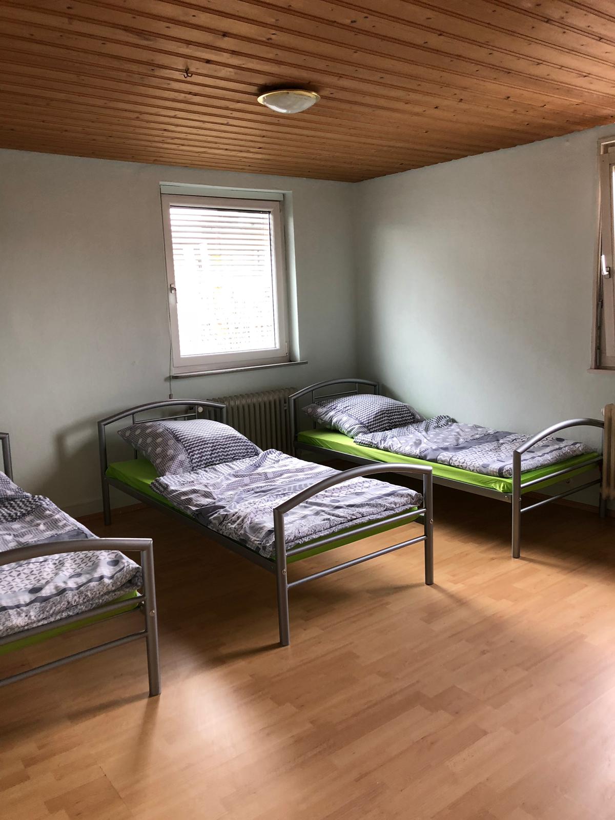 Monteurwohnung - Plochingen - Mehrbettzimmer - Wohnheim Esslingen  und Fellbach 