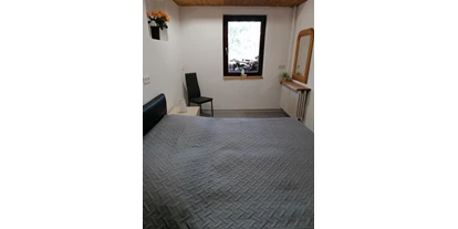 Monteurwohnung - Bettwäsche: Bettwäsche gegen Gebühr - Deutschland - Schlafzimmer - Schwarzwald Appartement