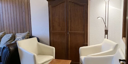 Monteurwohnung - PLZ 53577 (Deutschland) - Wohnzimmer rechts - Haus Krupp