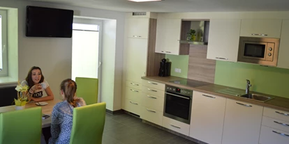 Monteurwohnung - Einzelbetten - Tirol - Küche FEWO 2 - Ferienhaus Sporer