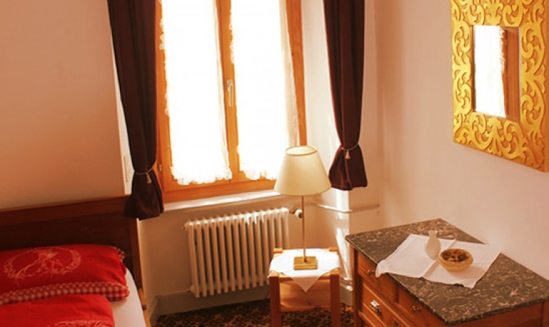 Monteurwohnung - WLAN - Graubünden - Einzelzimmer dieser Kategorie. - Hotel Villa Silvana