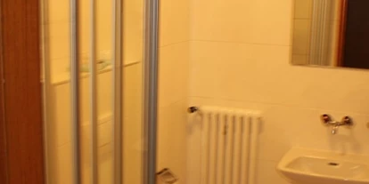 Monteurwohnung - Parkplatz: kostenlose Parkplätze in der Straße - Schweiz - Etagen Dusche und WC - Hotel Villa Silvana