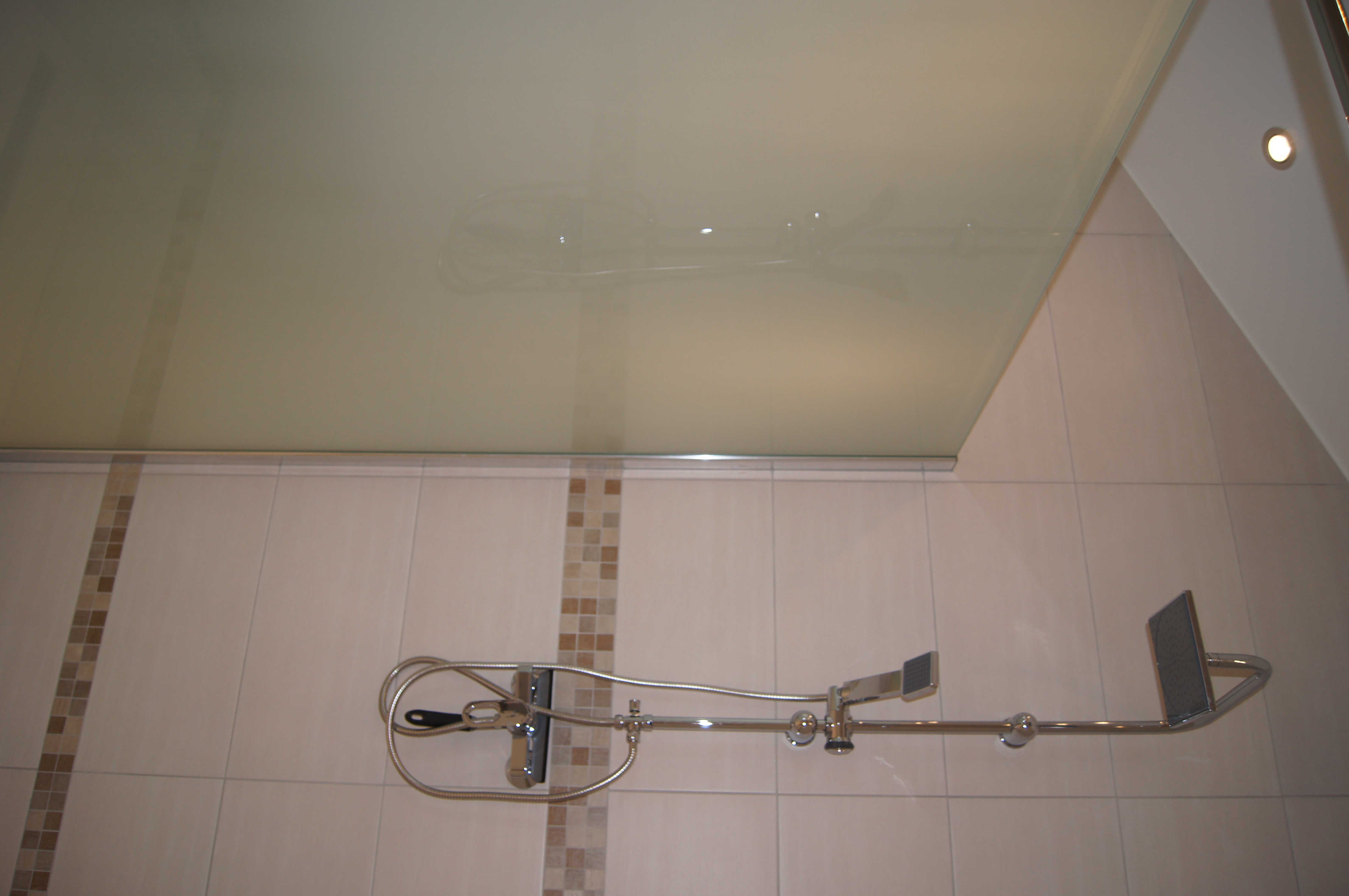 Monteurzimmer: Regendusche - Monteurzimmer Trebur