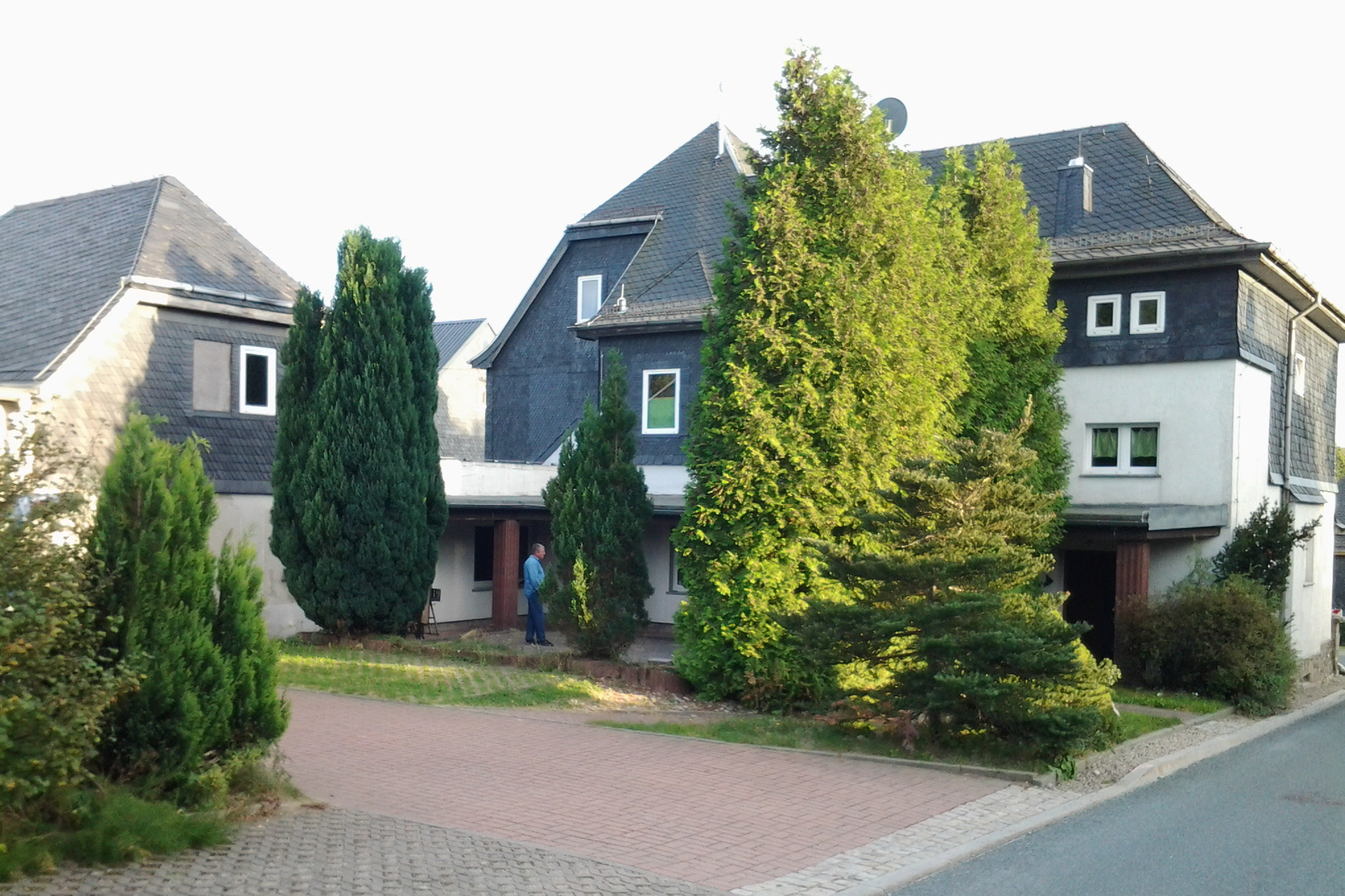 Monteurwohnung - Zimmertyp: Doppelzimmer - Thüringen - Haus hinten - Alte Schule Heberndorf