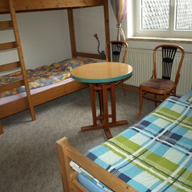 Monteurzimmer: Zimmer 21
1 - 3 Personen
eigenes Bad - Alte Schule Heberndorf