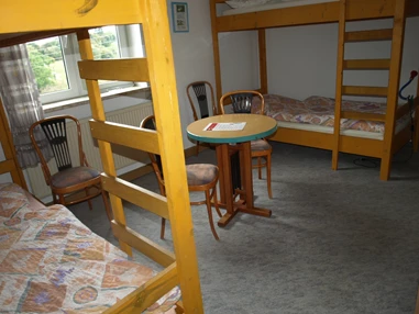 Monteurzimmer: Zimmer 2
1 - 4 Personen
eigenes Bad - Alte Schule Heberndorf