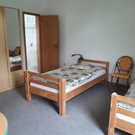 Monteurzimmer: Zimmer 4 für 2 Personen - Alte Schule Heberndorf