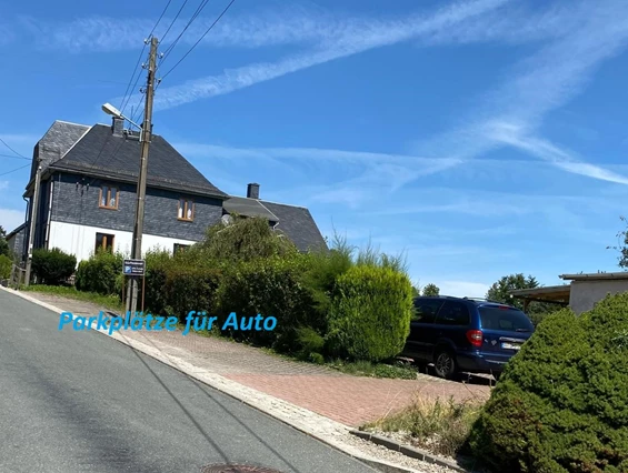 Monteurzimmer: Hauseigene Parkplätze an der Straße - Alte Schule Heberndorf