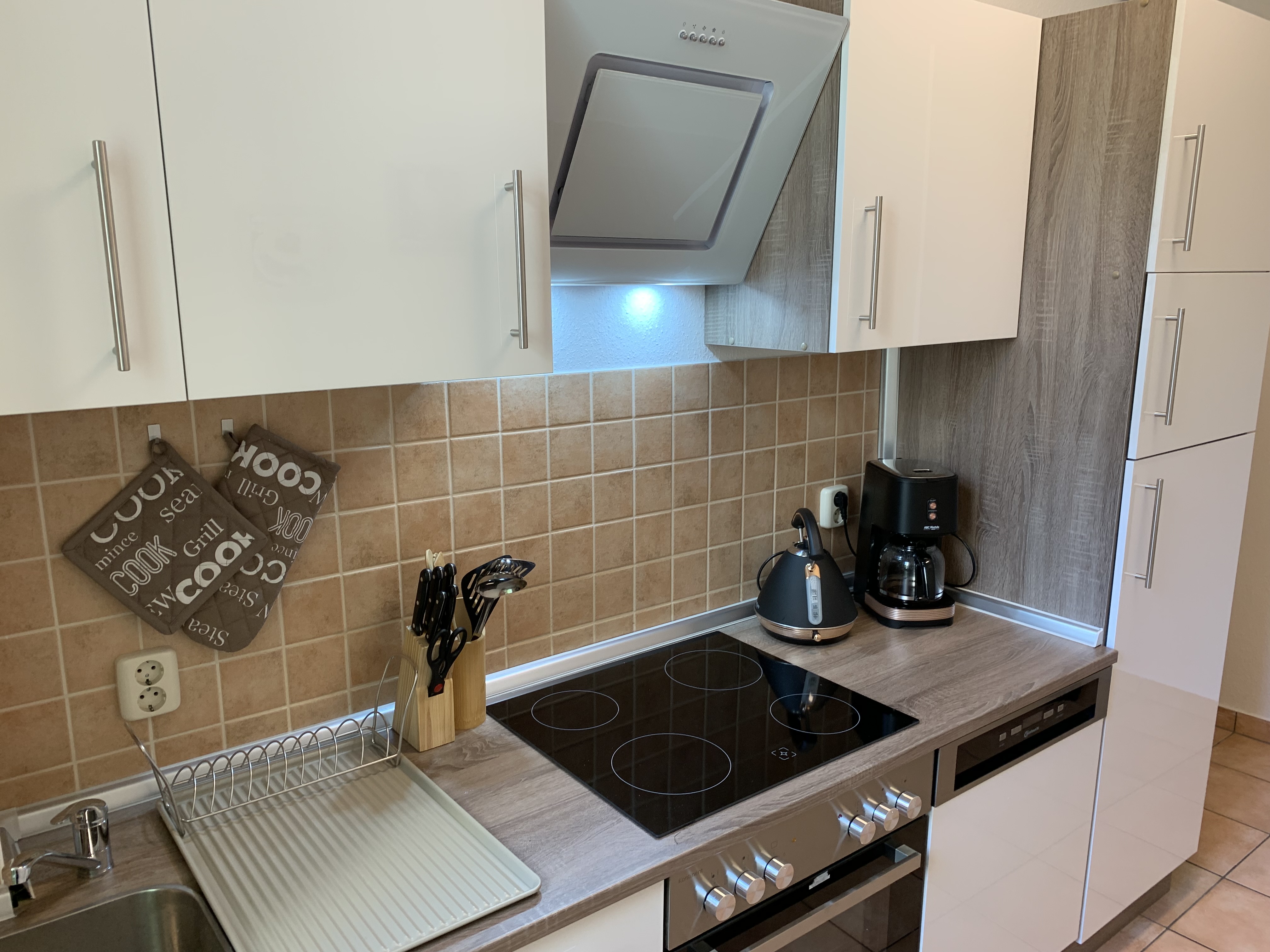 Monteurzimmer: ZUR SCHLEUSE - 3 Zi. Wohnung in Rostock Erdgeschoss