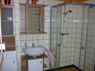 Monteurwohnung - PLZ 36205 (Deutschland) - Bad mit Dusche - Heidrun Brand Ferienwohnung