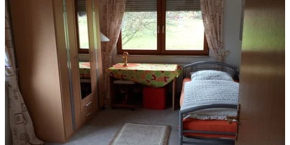 Monteurwohnung - Bad Hersfeld - Zimmer 1 - Nadine Brand Ferienhaus Bebra II