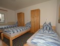 Monteurzimmer: 3 Bett Zimmer - Rüstzeit-Seltmann Sauna Fitness Fahrradverleih