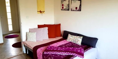 Monteurwohnung - Art der Unterkunft: Apartment - Kärnten - Die Küche mit Schlafsofa - Ferienwohnung Monfreda - Made for better days 2