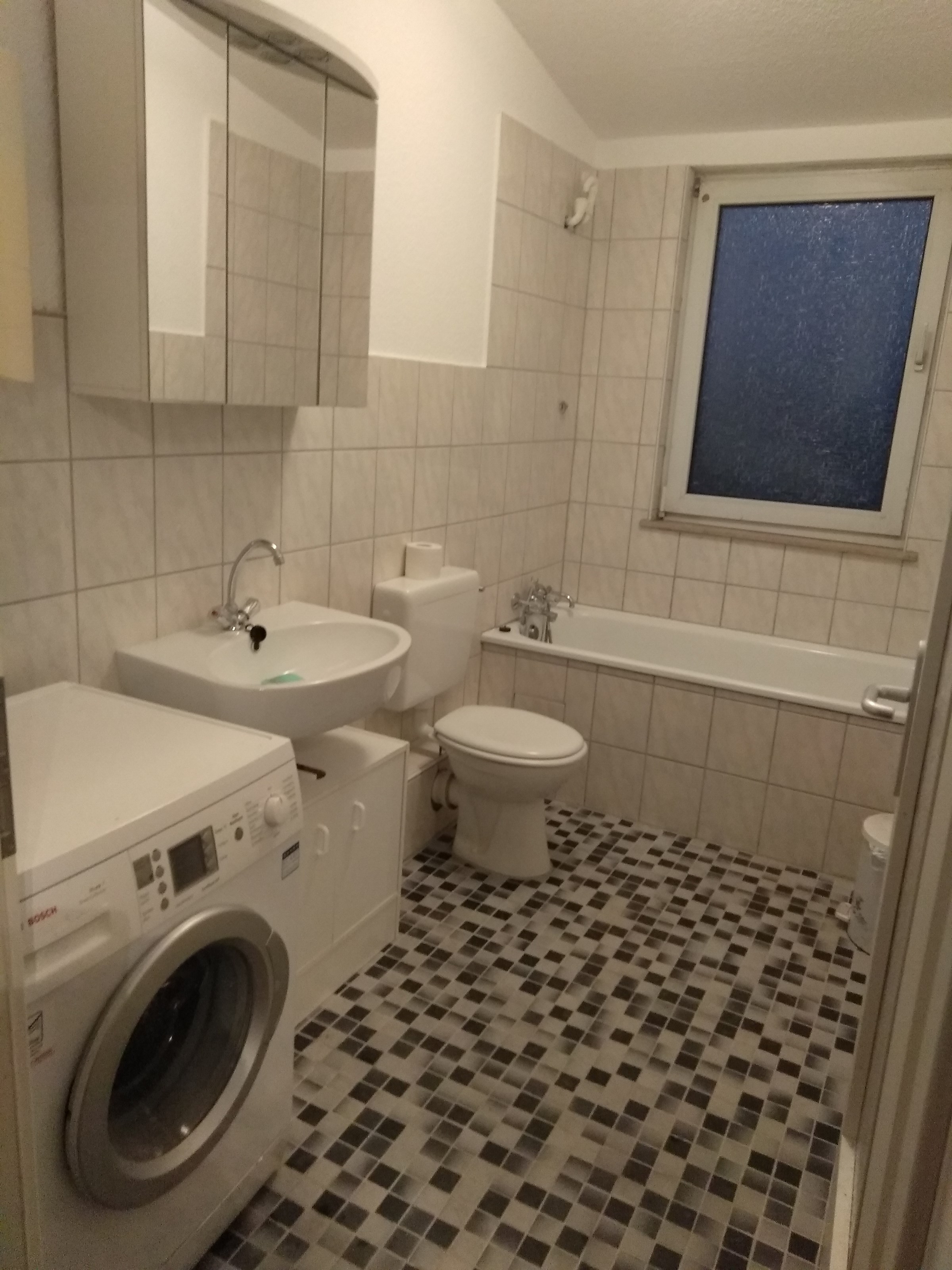 Monteurwohnung - WLAN - Badezimmer - Monteurzimmer in Essen und Gelsenkirchen