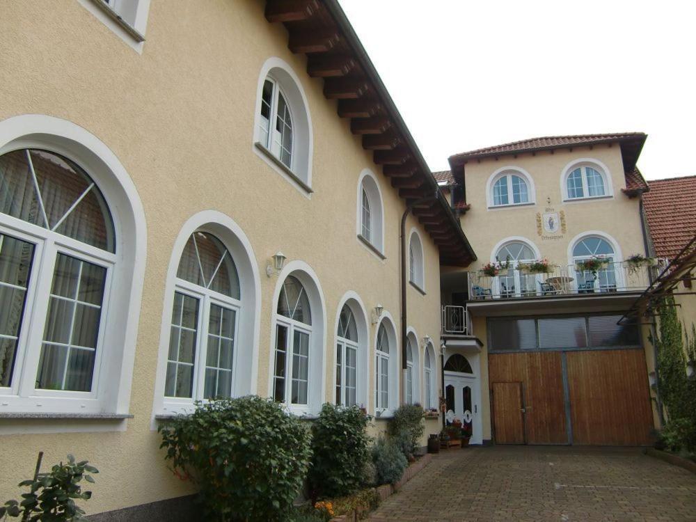 Monteurzimmer: Außenansicht - Monteurzimmer, Ferien Appartements Dolgesheim