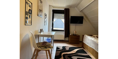 Monteurwohnung - Klein-Winternheim - Zimmer Ansicht - Monteurzimmer, Ferien Appartements Dolgesheim