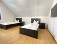 Monteurzimmer: Schlafzimmer - (SAD131) Liebevoll eingerichtete Monteurwohnung