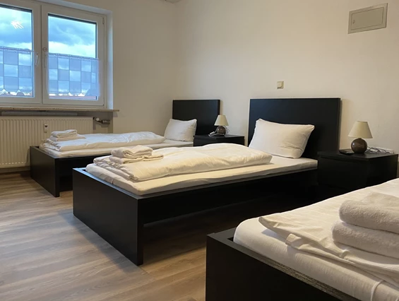 Monteurzimmer: Schlafzimmer - (SAD141) Helle Monteurwohnung mit Balkon