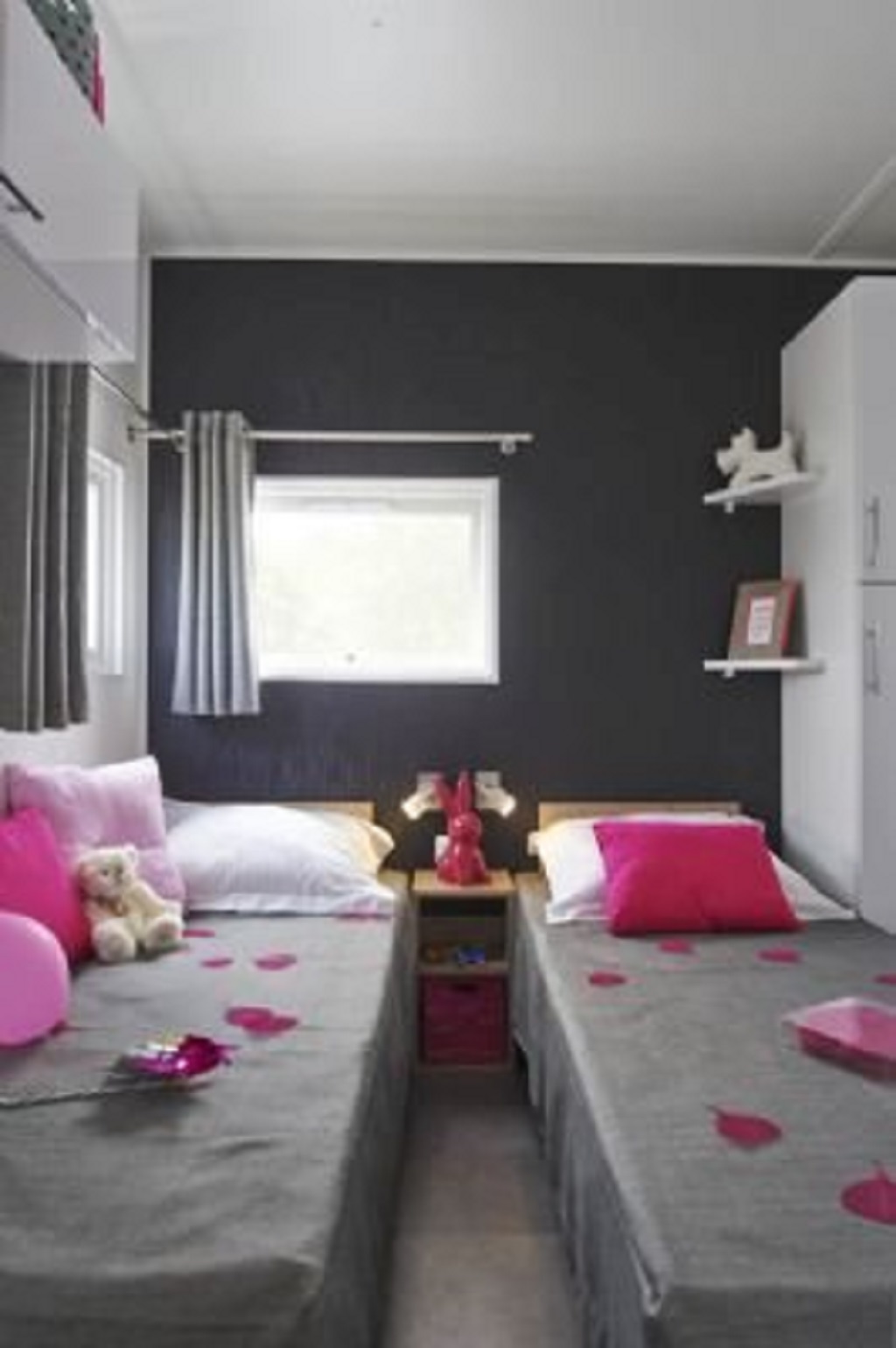 Monteurwohnung - Einzelbetten - Bayern - Zimmeransicht - Komfortables Mobilheim am See mit Whirlpool (WA101)