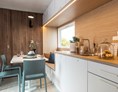 Monteurzimmer: Küche, Essbereich - Hochwertiges Mobilheim am See (WA106)