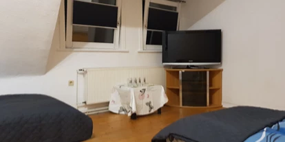Monteurwohnung - Northeim - 3 Bett und 2 Bett auch als 1 Einzelzimmer. Alles nach Absprache. - Beata Holz