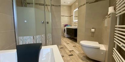 Monteurwohnung - Zimmertyp: Mehrbettzimmer - Rieden (Amberg-Sulzbach) - Badezimmer - Ferienapartment Stefan (WA329)