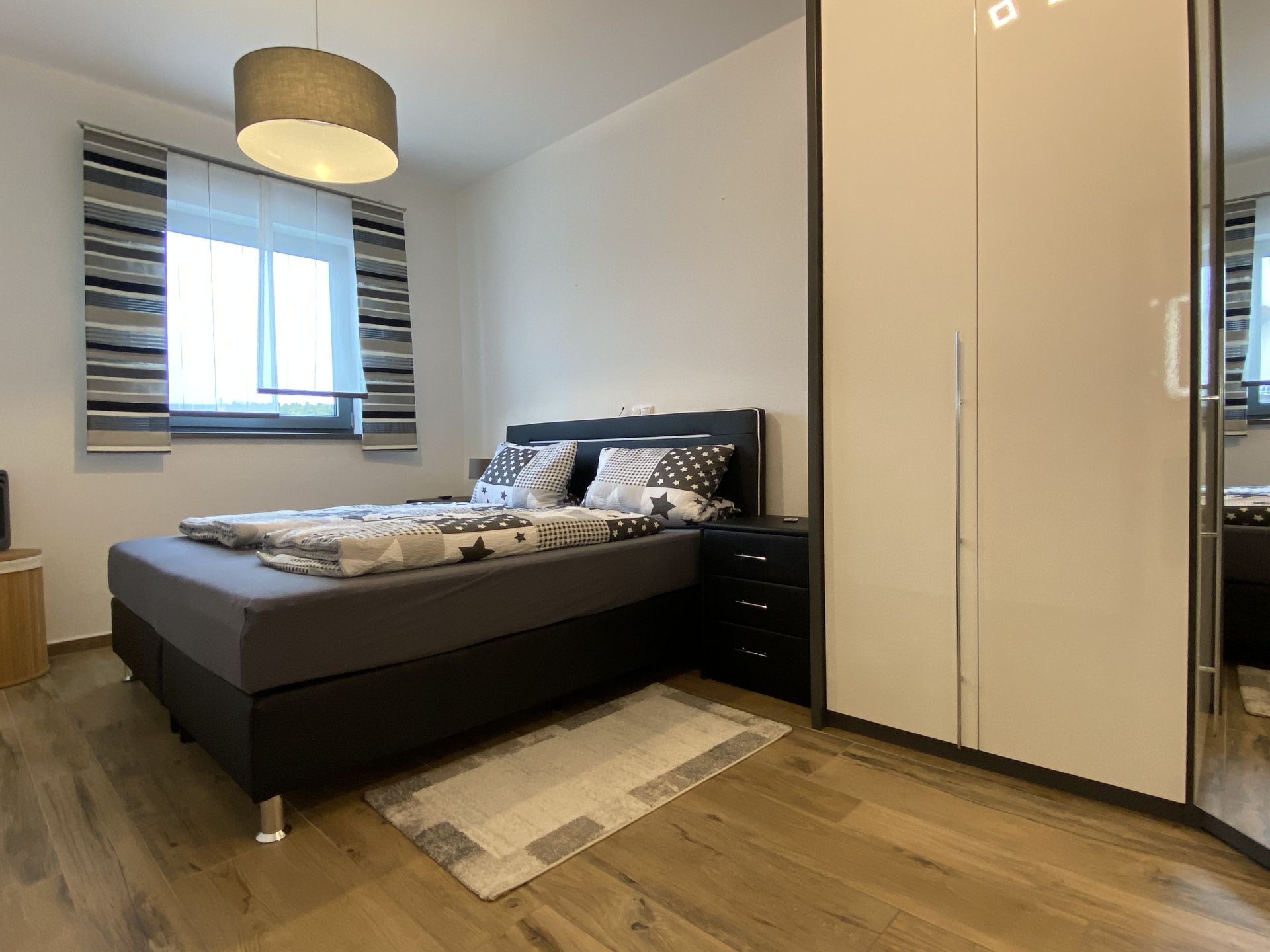 Monteurwohnung - Schwandorf - Schlafzimmer - Ferienapartment Stefan (WA329)
