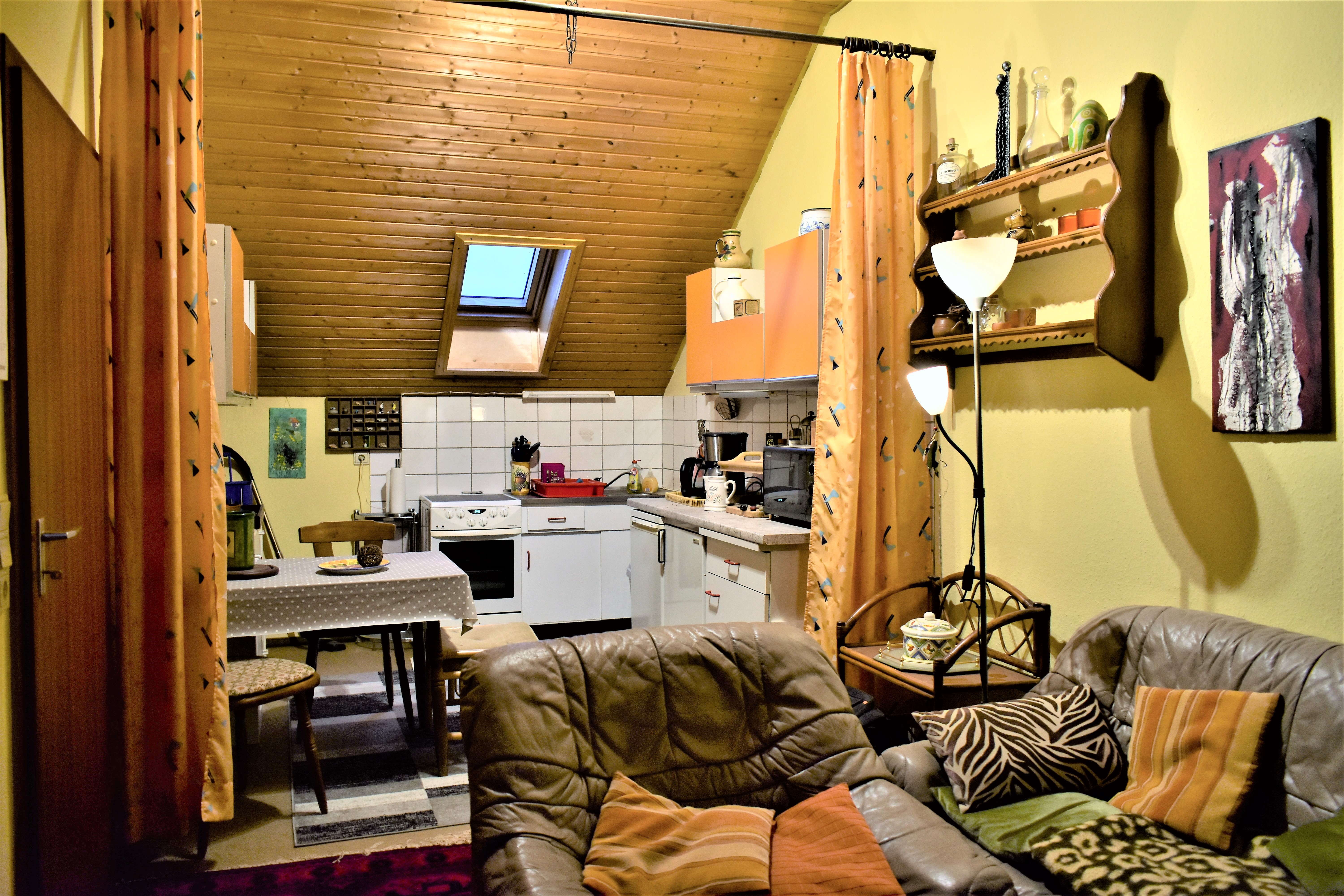 Monteurwohnung - PLZ 58769 (Deutschland) - Wohlfühlnest im Dachstübchen