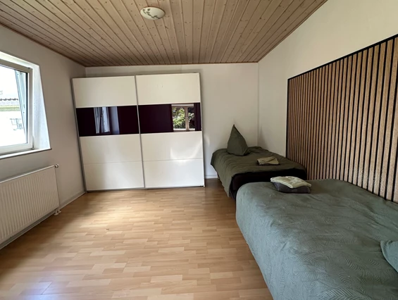 Monteurzimmer: Schlafzimmer - Super Monteurshaus bis 12 Personen