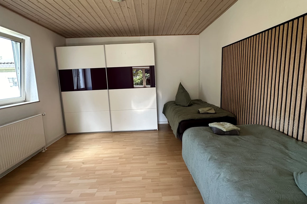 Monteurzimmer: Schlafzimmer - Super Monteurshaus bis 12 Personen