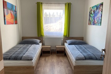 Monteurzimmer: Doppelzimmer mit Einzelbetten im Monteurzimmer in Neulengbach - Monteurzimmer-Buchen.at  in Neulengbach