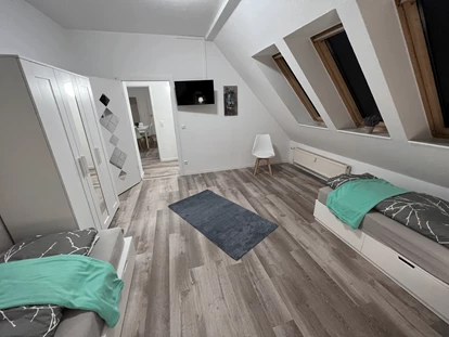 Monteurwohnung - TV - Falkensee - Moderne Wohnungen kompl. ausgestattet mit schnellem Internet & Smart TV