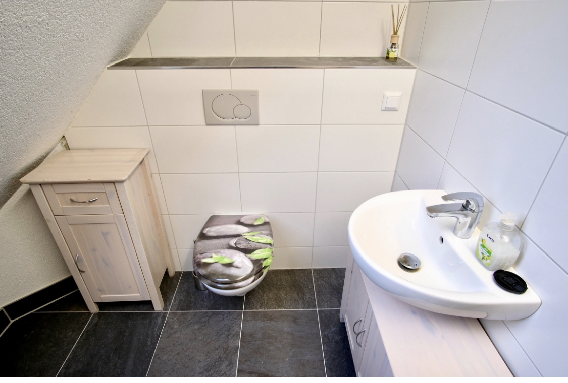 Monteurzimmer: WC - Monteurzimmer Ostalb 