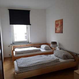Monteurzimmer: 2 Bett Schlafzimmer - Apartment Monteurzimmer Duisburg