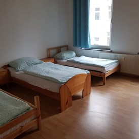 Monteurzimmer: 3 Bett Zimmer - Apartment Monteurzimmer Duisburg
