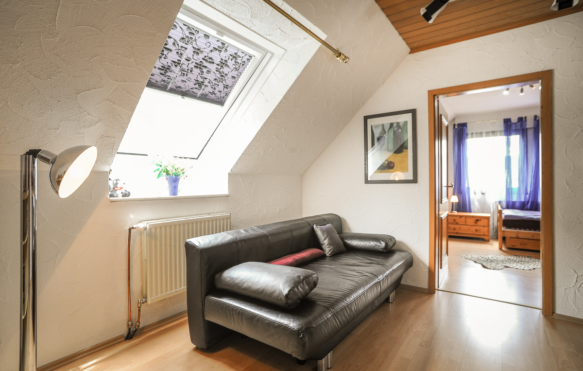 Monteurwohnung - PLZ 72535 (Deutschland) - Flur mit 2 Betten - Ferienwohnung Klenk 2