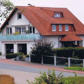 Monteurzimmer: Ferienhaus "Am Mönkeberg" - Ferienwohnung "Am Mönkeberg" in Emmerthal