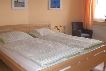 Monteurzimmer: Doppelzimmer - Ferienwohnung "Alte Leibzucht" in Emmerthal
