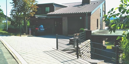 Monteurwohnung - PLZ 31860 (Deutschland) - Ferienhaus "Am Bückeberg"
mit Gästeparkplatz - Ferienwohnung "Am Bückeberg" direkt in Emmerthal