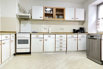 Monteurzimmer: Küche - Zentrale Monteurwohnung / Übergangswohnung (SAD181)