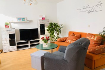 Monteurzimmer: Gemütliches Wohnzimmer in der Monteurunterkunft in Arendsee - Georg Wißwe