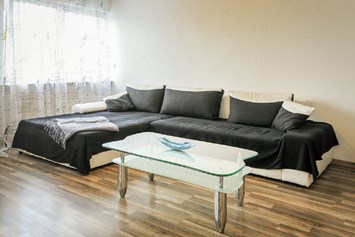 Monteurzimmer: Couch - Ferienwohnung Klenk 3